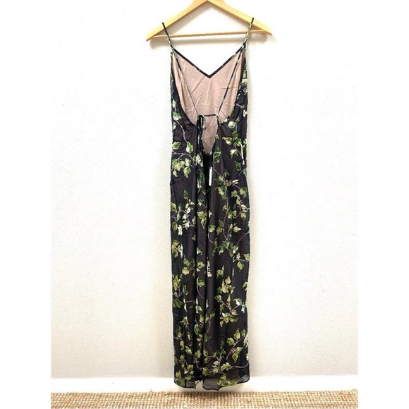 Rumored Low Tide Maxi Dress - Envy - Picture 5 of 5
